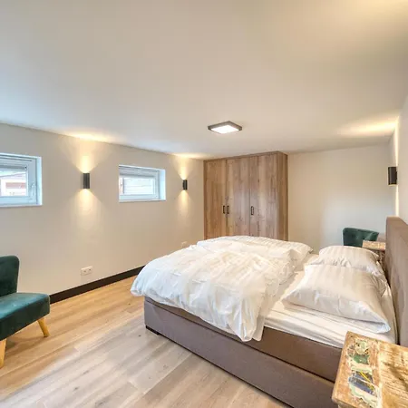 Stunning In ベルゲン・アーン・ゼー